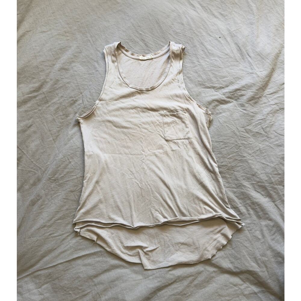 Casual‎ Gray Tank Top with Pocket by Stray Hearts